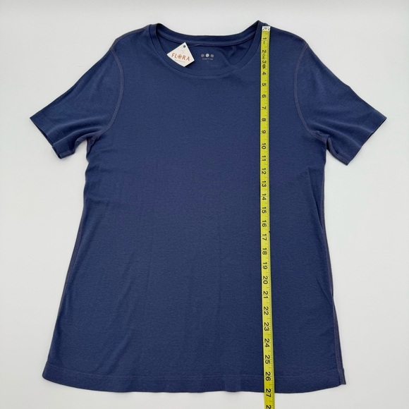 NWT Three Dots Women’s Crew-Neck Short Sleeve Tee Partly Cloudy Blue Large - Picture 3 of 11